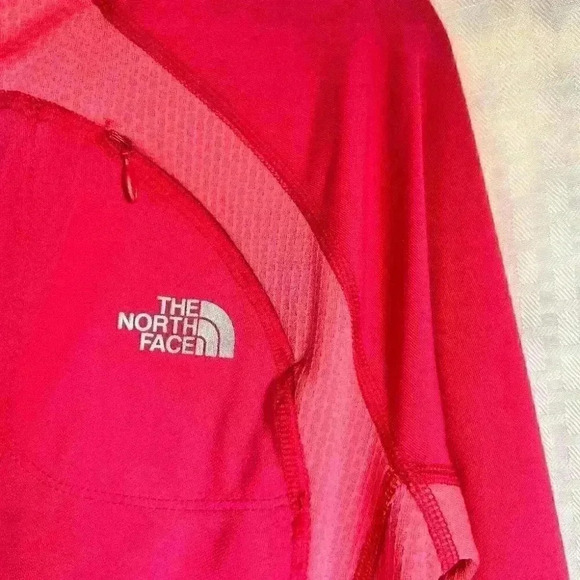 The North Face Quarter Zip Active Lightweight Pink Jacket, Size M Thumbholes, - Picture 2 of 8